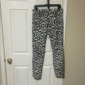 Zara Black and White Patterned Straight Leg Jeans